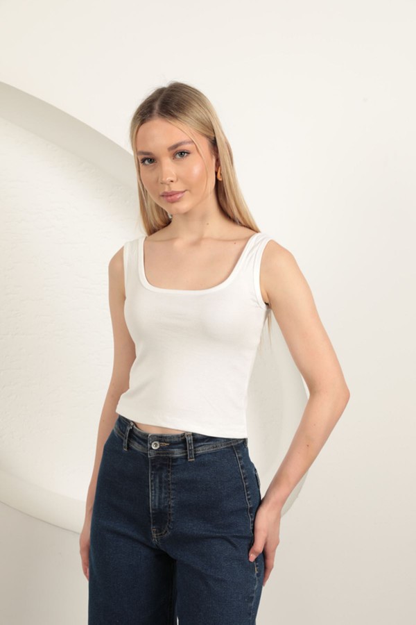 Çilek Viskon Kumaş Askılı Crop-Ekru